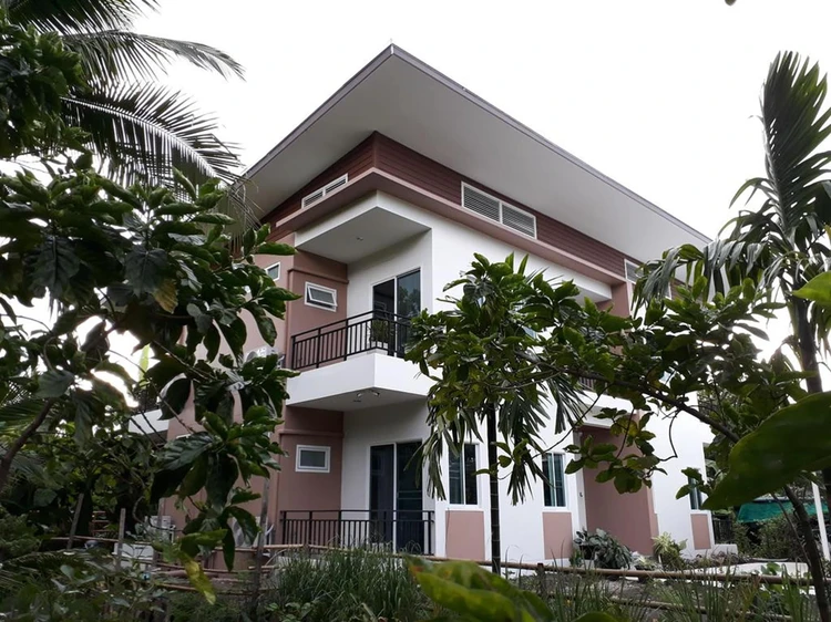 รูปภาพของบ้านกลางสวน บางกอบัว