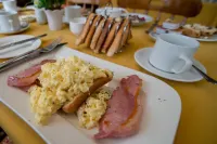 The Ritz House - Desayuno