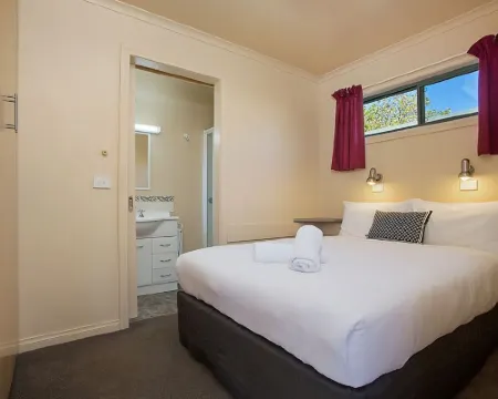 Hamilton Caravan Park Hotels in Hamilton