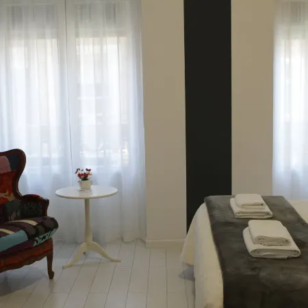 Hostal Madrid Star Отели рядом с достопримечательностью «Латина»