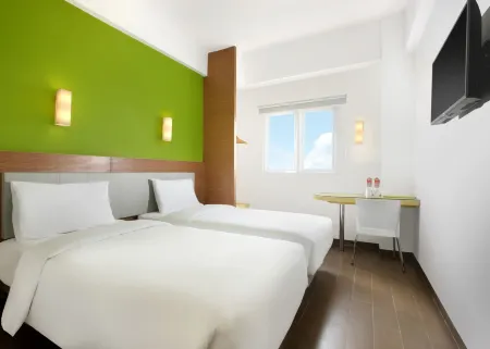 โรงแรมอมาริส เซอร์ปอง - ตาเงอรัง