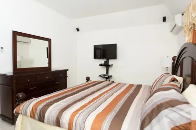 New Kingston Guest Apt at Fairway Các khách sạn ở Harbour View