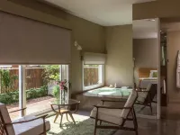 Home Hotel Hotels near Colegiales