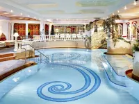 Hotel Neue Post - 4 Sterne Superior - Pools