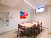 Livensa Living Studios - Valencia Viveros Hotels near Campanar
