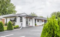 Butler Inn Hotels in 