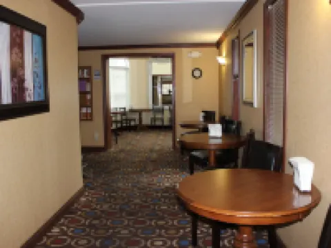 Knights Inn Grand Forks Hotels in Grand Forks