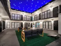 比佛利山莊Aga萊夫旅館及套房 鄰近費爾法克斯區的酒店