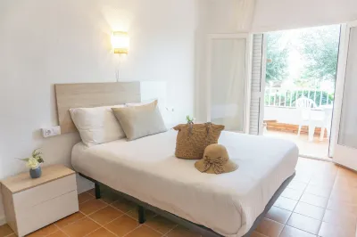 Rvapartaments Escala Brava Các khách sạn gần Mateua Dive