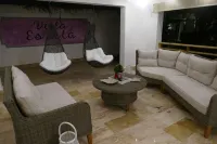 Villa Estela @ Monserrat II