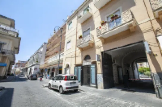 波斯科里爾香草公寓飯店