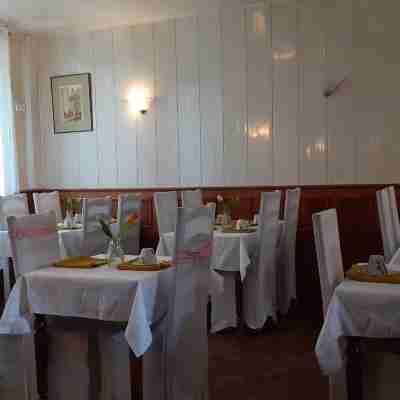 Hôtel des Couronnes Châteaudun Dining/Meeting Rooms