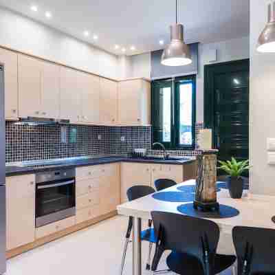 Toroni Blue Rooms