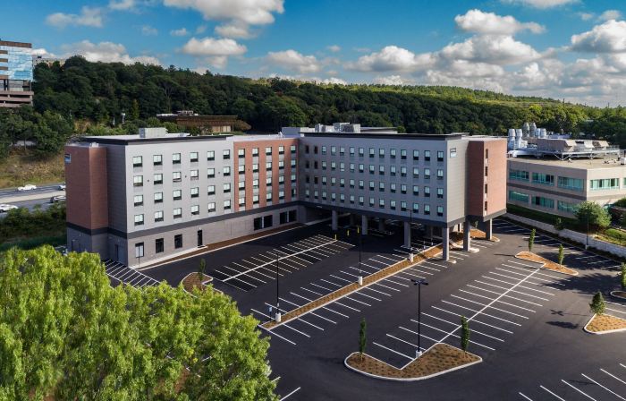 Fairfield Inn & Suites Boston Waltham