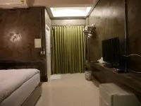 Green Garden Place