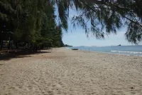 Rayong Rental Pool Villas - Villas
