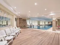 Hotel Dolomiti - Azzurro Club فنادق في Avio