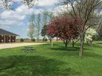 Crest Country Inn Отели в г. Хомстед