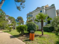Le Grand Parc - Pools