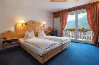 Hotel Bellevue - Traditional Swiss Hideaway Hotels in Wengen
