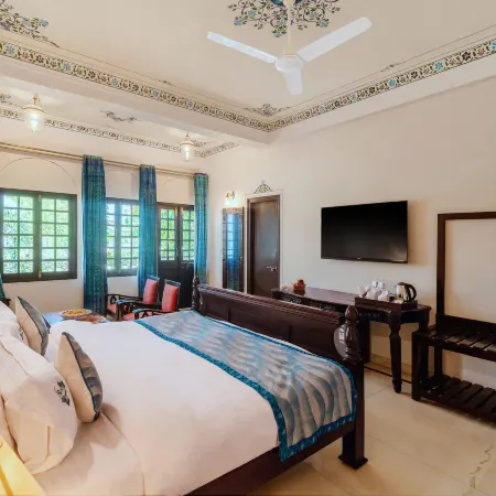 Panna Vilas - A Lake Facing Boutique Hotel