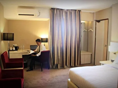 Biz Hotel Batam