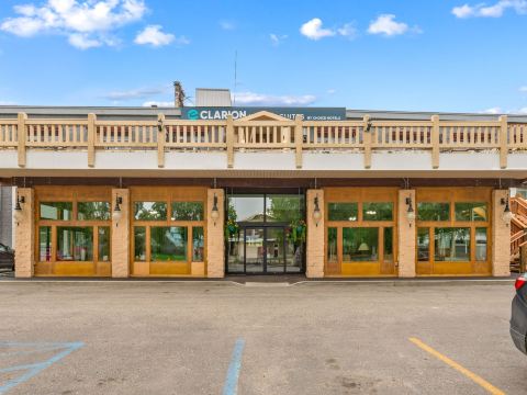 Clarion Hotel & Suites Fairbanks Near Ft Wainwright