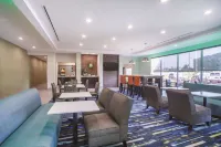 La Quinta Inn & Suites by Wyndham Cullman Hotels in Cullman