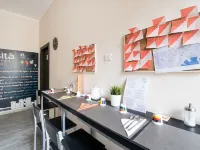 B&B Università Hotels near San Gregorio Armeno