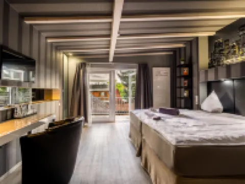 SL'Otel - Das StadtHotel - Voll Klimatisiert ベルンブルクのホテル