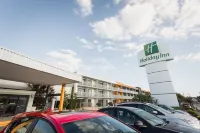 彼得伯勒海濱假日酒店 - 停車場