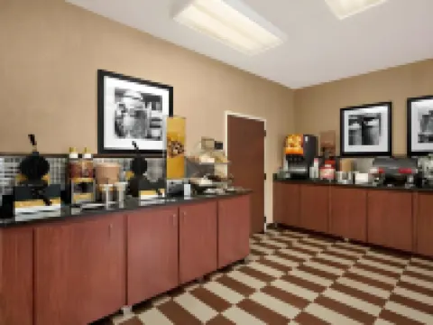 Hampton Inn Batesville Hotels in Batesville