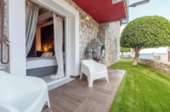 提洛斯精品旅館