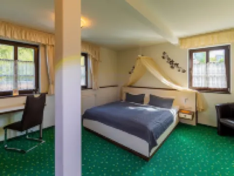 Hotel Goldener Hirsch Hotels in Suhl