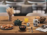 Maisons du Monde Hôtel & Suites - la Rochelle Vieux Port - servizio colazione