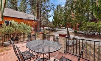 Popko's Place Resort Chalet by Big Bear Vacations