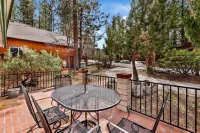 Popko's Place Resort Chalet by Big Bear Vacations
