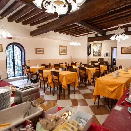 Hotel Tivoli