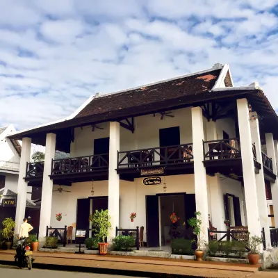 The View Pavilion Hotels near Wat Sop Sickharam