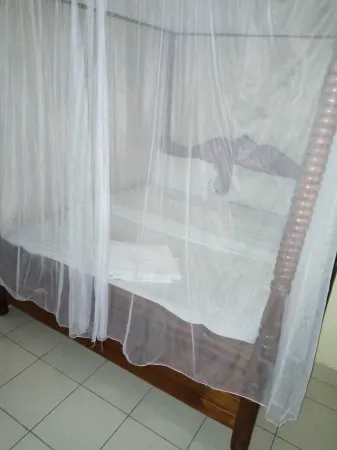 Nestwood Hotel Отели в г. Седжера