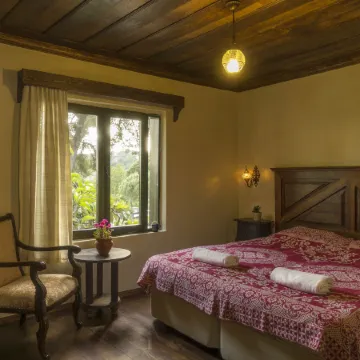 Elaia Hotel