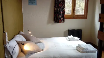 Refugi Cap del Rec Hotels near Naturlandia