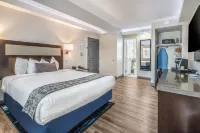 Inn at 50 - Long Beach Convention Center Hotels near Aquarium of the Pacific