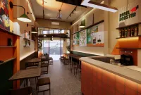 Rebel Rooster Hostel - bar