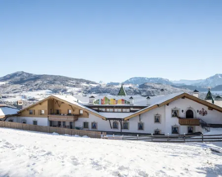 Berglandhotel Untertheimerhof Hotel a Villandro
