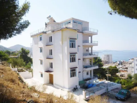 哈庫納瑪塔塔青年旅舍 酒店