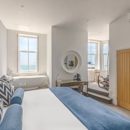 Harbour Hotel & Spa Brighton Отели рядом с достопримечательностью «Пирс Брайтона»