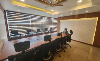 The Crescent Suites