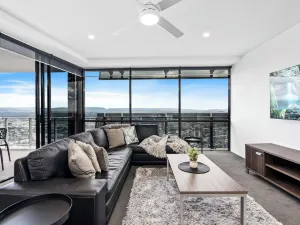 Circle on Cavill - Self Contained & Privately Managed Apartments - Wow Stay