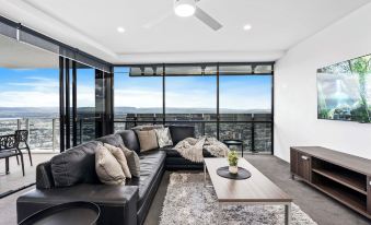 Circle on Cavill - Self Contained & Privately Managed Apartments - Wow Stay